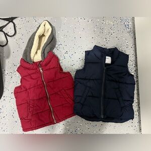 Set of 2 old navy zip up vests size 3T